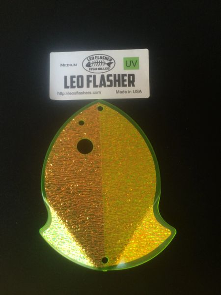 Medium Leo Flasher Crushed Pearl on Chartreuse