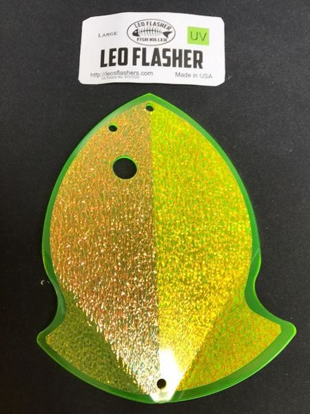 Large Leo Flasher Crushed Pearl on Chartreuse