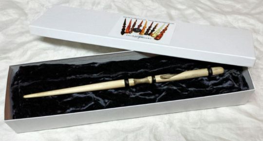Display box for your 12-14 inch magic wand