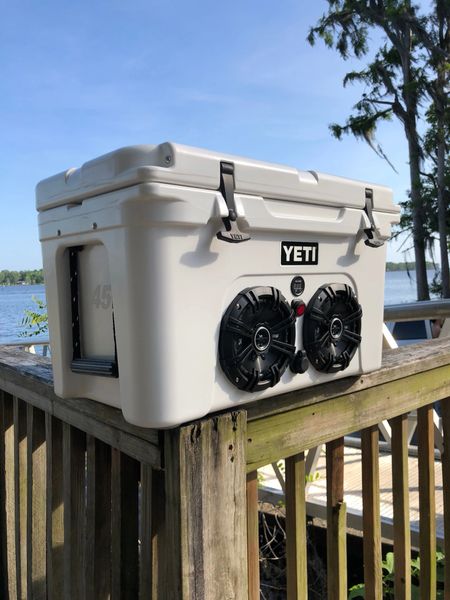 YETI Tundra 45 Quart Cooler - Navy