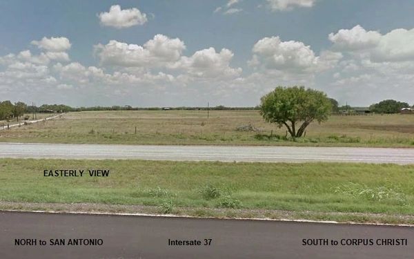 10 Acres Texas Ranch Property - Easy Freeway Access with a View: San Antonio - Corpus Christi