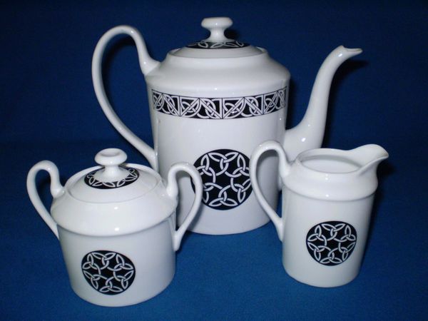 Celtic knot tea pot, cream and sugar