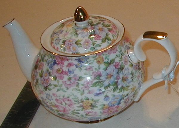 Chintz Bone Tea pot 6 cup