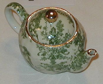 Small collectible tea pot Green toile