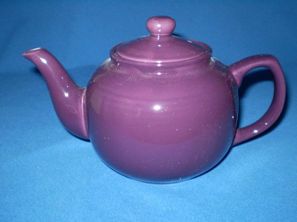 6 cup teapot - Plum