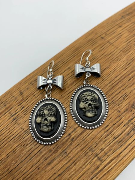 Silver Day of the Dead *dia de los Muerto Cameo Earrings with Bow