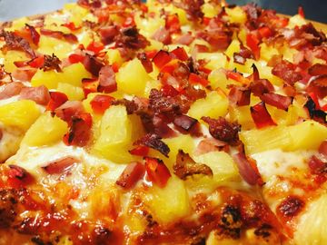 Hawaiian Combination pizza