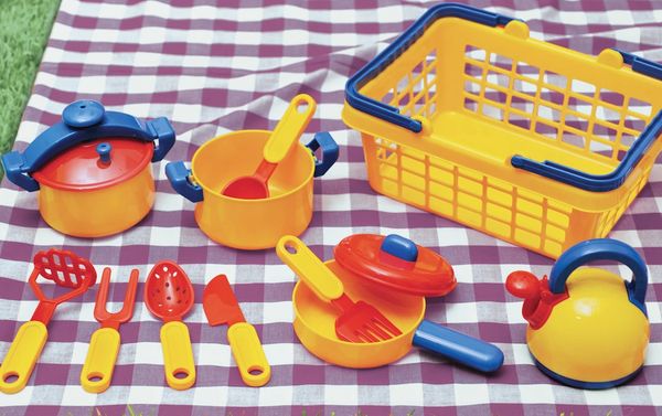 Pots 'n' Pans Set  Classroom Express