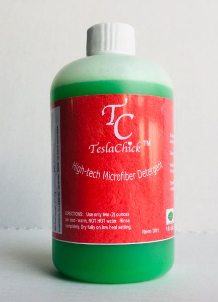 TeslaChick(TM) High-Tech Microfiber Detergent - 16 oz.  Best Car Wash For  Tesla - TeslaChick Water-Optional Wash