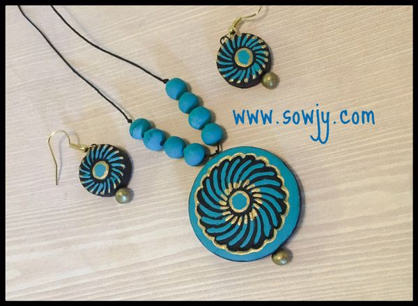 Simple sea green and gold Pendant Set!!!!