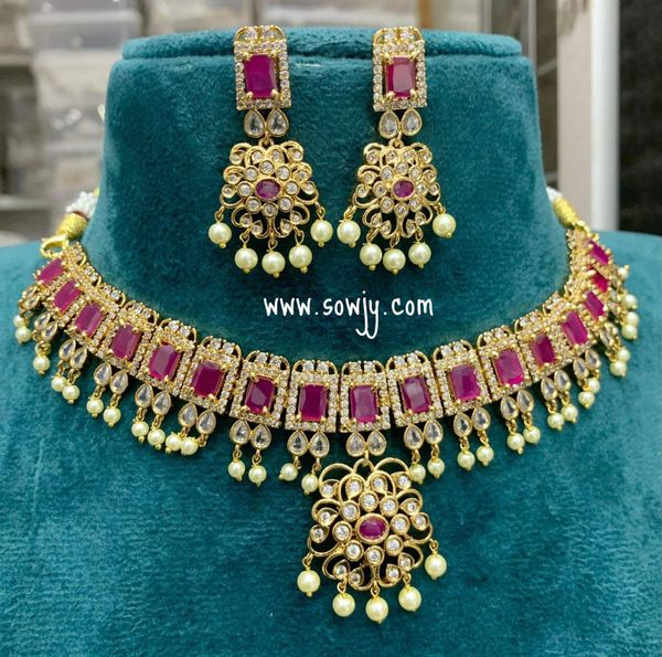 Lovely Floral Necklace in Gold Finish with Earrings-Ruby and White!!!