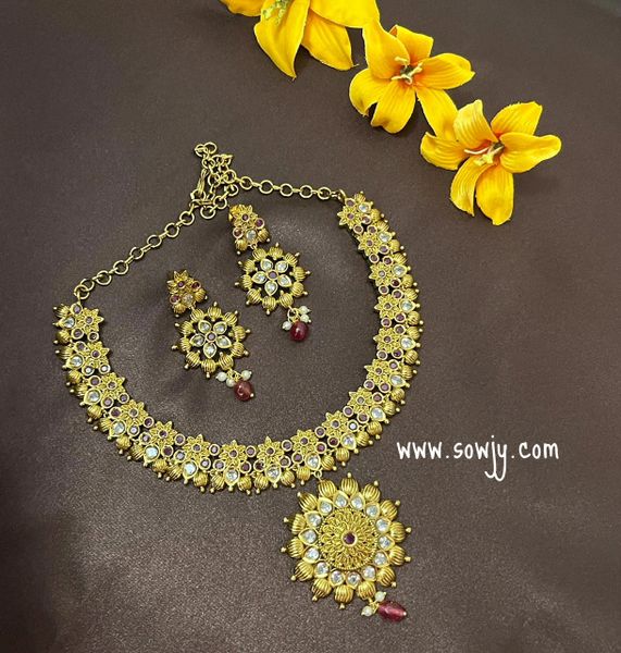 Floral Design Pendant Short Necklace with Matching Earrings in Full Gold -Ruby and White !!!