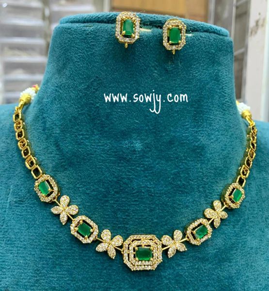 Beautiful Floral Pattern Gold Finish Elegant Necklace with Small Earrings- Green !!!