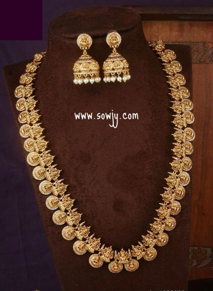 New Lakshmi Nakshi Pattern Kaasu Maala in Gold Finish Long Haaram with Beautiful Jhumkas!!!!