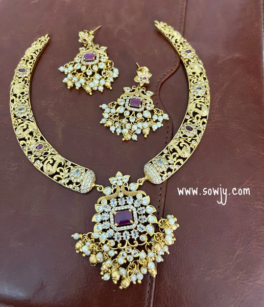 Lovely Floral Pendant Hasli Necklace in Gold Finish with Matching Earrings- RED STONE-NO MOTIFS/NO GOD/GODDESS!!!