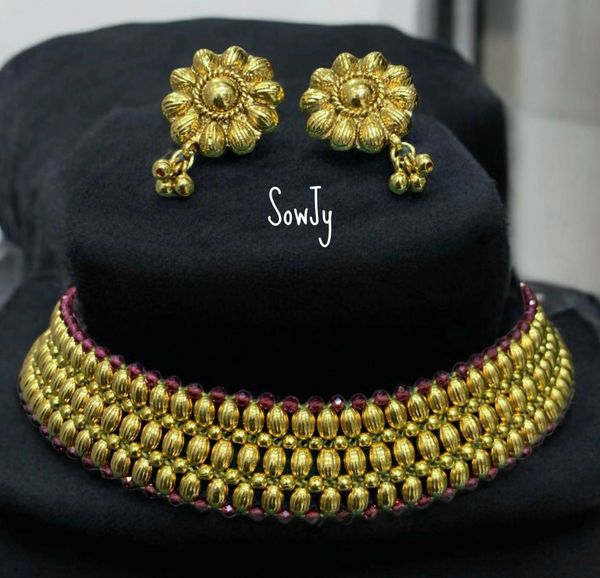 Lovely Gold Look Alike Weaved Designer Choker Necklace with matching Studs in Gold Finish!!!!