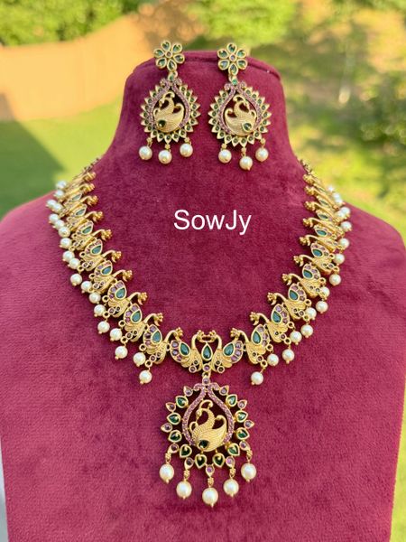 Lovely Peacock Pendant Designer Short Necklace with Earrings