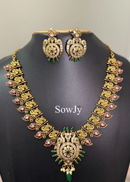 Lovely Kemp and AD Stone Peacock Pendant Paisley Design Necklace with matching Earrings!!!