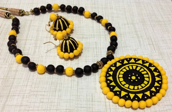 Polymer clay set in Black and yellow!!!!!