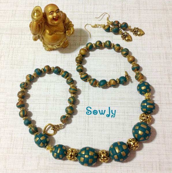 Hand Carved Beaded necklace in Peacock Blueish green Color!!!!