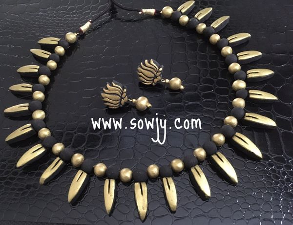 Handmade Mullu Mottu Terracotta Set in Gold and Black with Lotus Jhumkas!!!!