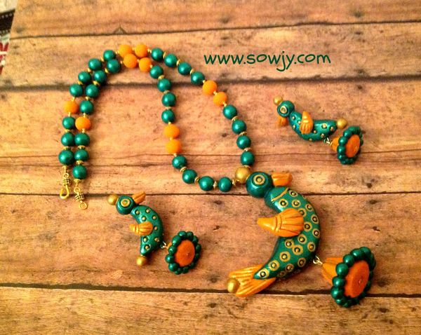Handmade Bird terracotta Set in metallic Green and Orange!!!!!