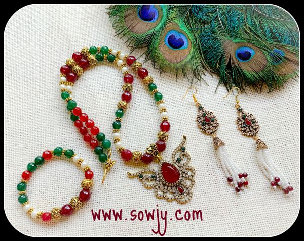 Antique Style Designer Pendant, Earrings and Adjustable Bracelet- Red and Green Agate beads with pearls!!!!