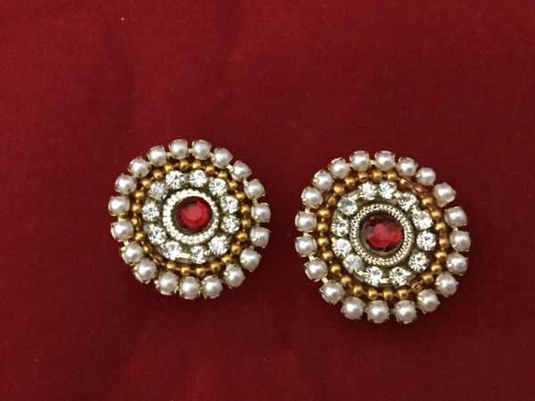 Paper Quilled Antique Style Stud in Red!!!!