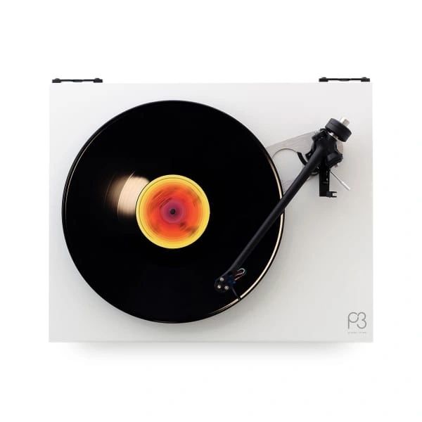 REGA PLANAR 3 TURNTABLE