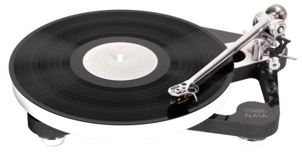 REGA NAIA TURNTABLE