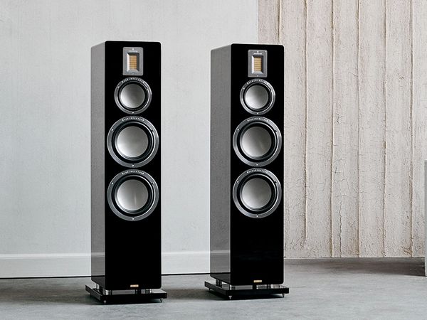 AUDIOVECTOR QR 7 SE FLOORSTAND SPEAKERS