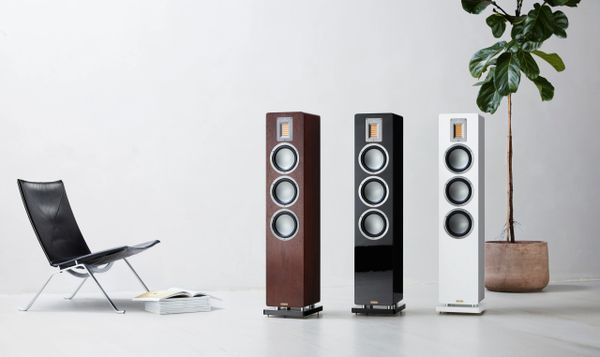 AUDIOVECTOR QR 5 SE FLOORSTAND SPEAKERS