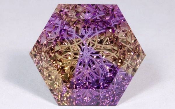 Resultado de imagen para fantasy cut gemstones