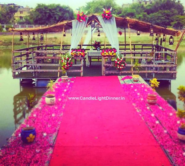 Most Romantic Candle Light Dinner in Delhi | Candle Light Dinner