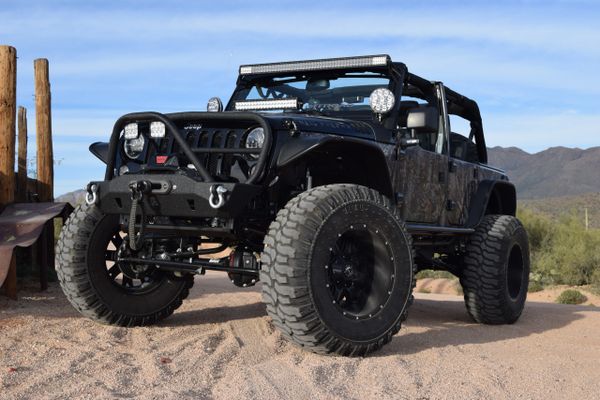 Truck-Lite 7" LED Headlight Kit | Doetsch Off-Road Custom Jeep Parts